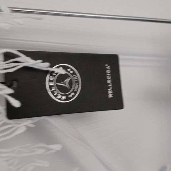 Bikini - Picture 4 of 4